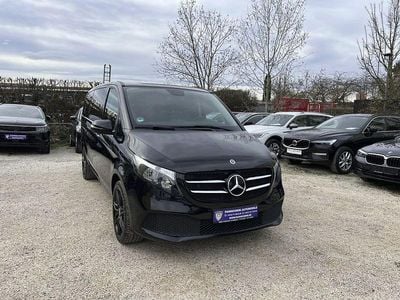 Gebraucht Mercedes V300 Night 237 PS (174 kW) 2022 Obsidianschwarz Van / Kleinbus