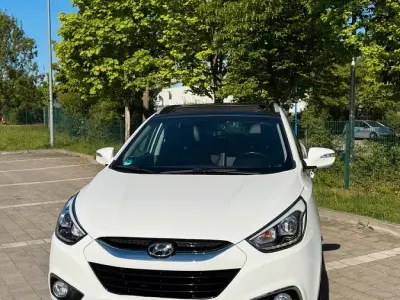 Gebraucht Hyundai ix35 136 PS (100 kW) 2014 Weiß SUV