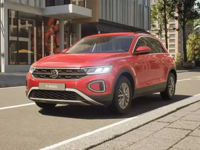 Gebraucht VW T-Roc Life 150 PS (110 kW) 2025 Rot SUV