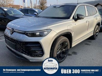 Neu VW Tayron R-line 204 PS (150 kW) 2026 Oyster silver metallic SUV