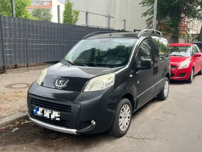 Gebraucht Peugeot Bipper Outdoor 75 PS (55 kW) 2011 Schwarz Van / Kleinbus