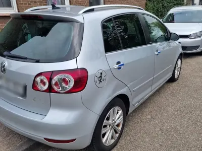 Gebraucht VW Golf VI 105 PS (77 kW) 2011 Silber Kleinwagen