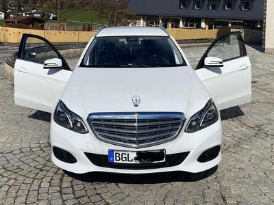 Second-hand Mercedes E220 170 CP (125 kW) 2015 Alb Break