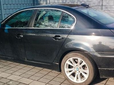 Gebraucht BMW 525 197 PS (144 kW) 2007 Schwarz Limousine
