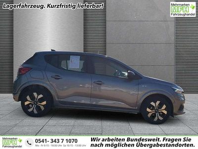 Neu Dacia Sandero Journey 101 PS (74 kW) 2025 Dolomitgrau Limousine