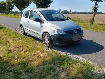 Gebraucht VW Fox 69 PS (50 kW) 2006 Silber Kleinwagen
