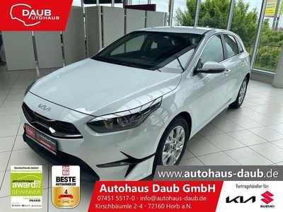 Carraraweiss Neu 2025 Kia Ceed Kleinwagen | 21.840 € (Fairer Preis)