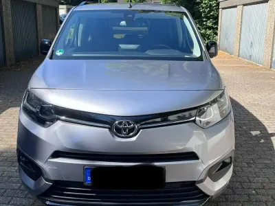 Gebraucht Toyota Proace Verso City 110 PS (80 kW) 2024 Grau Kombi