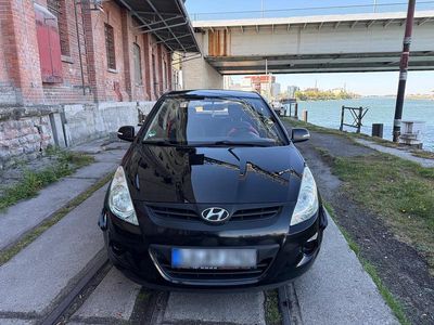 Usata Hyundai i20 77 CV (56 kW) 2010 Nero Utilitaria