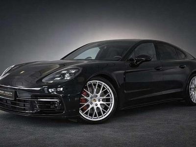 Second-hand Porsche Panamera 4 330 CP (242 kW) 2017 Negru Berlinǎ