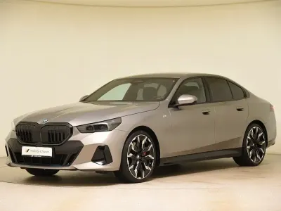 Gebraucht BMW 540 M Sport 286 PS (210 kW) 2025 Grau Limousine