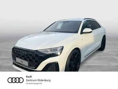 Gebraucht Audi Q8 Sport 286 PS (210 kW) 2026 Gletscherweiß metallic SUV