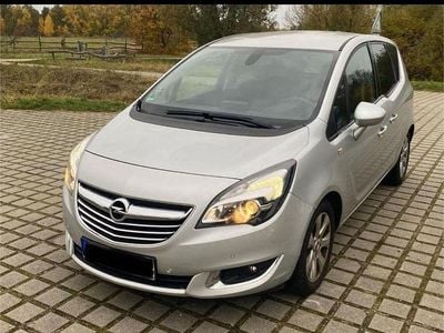 Gebraucht Opel Meriva Edition 140 PS (102 kW) 2016 Silber Van / Kleinbus