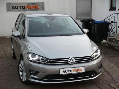Silber Gebraucht 2017 VW Golf Sportsvan Sound Van / Kleinbus | 12.490 € (Fairer Preis)