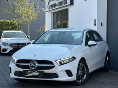 Używany Mercedes A250 Progressive 224 KM (164 kW) 2018 Biały Hatchback