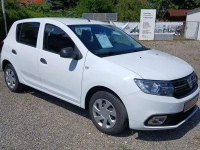 Gebraucht Dacia Sandero Comfort 73 PS (53 kW) 2019 Weiß Limousine