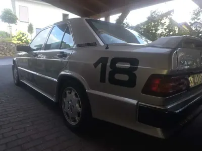 Gebraucht Mercedes 190 185 PS (136 kW) 1984 Limousine