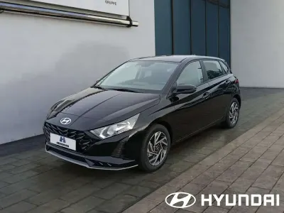 Gebraucht Hyundai i20 Trend 101 PS (74 kW) 2025 Phantom black Kleinwagen