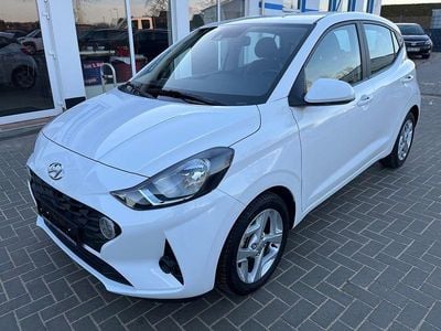 Weiß Gebraucht 2023 Hyundai i10 Trend Kleinwagen | 13.990 € (Fairer Preis)