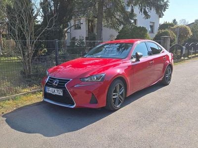 Gebraucht Lexus IS300h Sport Line 222 PS (163 kW) 2020 Rot Limousine