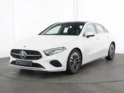 Gebraucht Mercedes A200 Progressive 163 PS (119 kW) 2025 Weiß Limousine