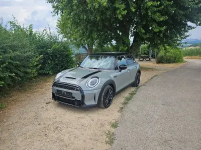 Gebraucht Mini Cooper S Classic 178 PS (130 kW) 2023 Grau Kleinwagen
