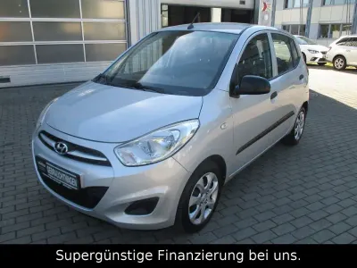 Gebraucht Hyundai i10 Edition 69 PS (50 kW) 2013 Silber Kleinwagen