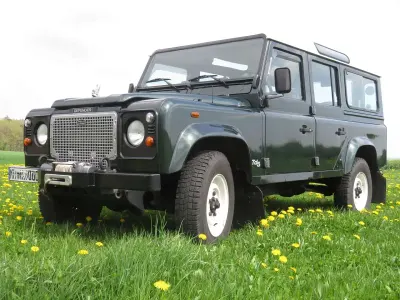 Begagnad Land Rover Defender 160 HK (117 kW) 2002 Grön SUV