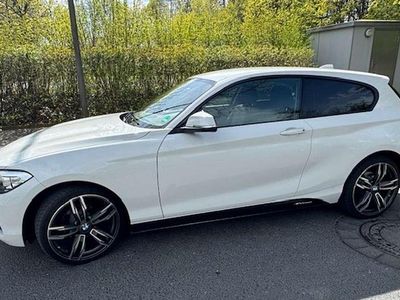 Gebraucht BMW 116 Sport Line 116 PS (85 kW) 2019 Weiß Kleinwagen
