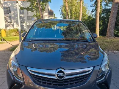 Gebraucht Opel Zafira Tourer Edition 131 PS (96 kW) 2014 Grau Van / Kleinbus
