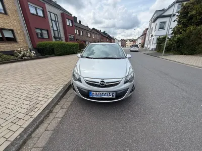 Gebraucht Opel Corsa Edition 87 PS (63 kW) 2014 Weiß Kleinwagen