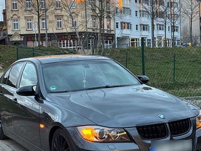 Gebraucht BMW 320 2005 Grau Limousine