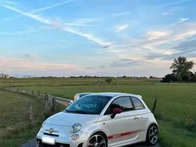 Gebraucht Fiat 500 Abarth 135 PS (99 kW) 2008 Weiß Kleinwagen