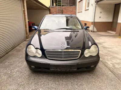 Gebraucht Mercedes C200 Classic 163 PS (119 kW) 2000 Blau Limousine