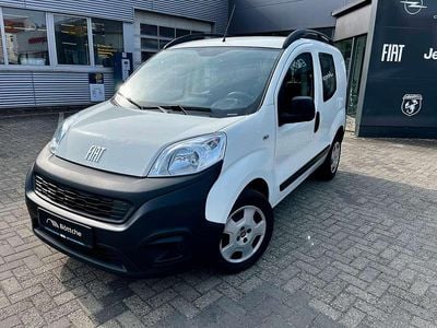 Gebraucht Fiat Fiorino 80 PS (58 kW) 2022 Weiß Van / Kleinbus