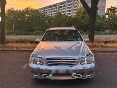 Gebraucht Mercedes C220 150 PS (110 kW) 2005 Silber Kombi