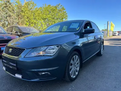 Begagnad Seat Toledo Style 110 HK (80 kW) 2015 Grå Halvkombi