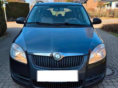 Second-hand Skoda Fabia 70 CP (51 kW) 2009 Negru Hatchback
