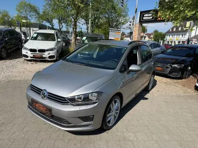 Używany VW Golf VII Sound 110 KM (80 kW) 2017 Srebrny Sedan/Limuzyna