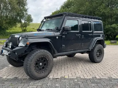 Gebraucht Jeep Wrangler Sahara 200 PS (147 kW) 2018 Schwarz SUV