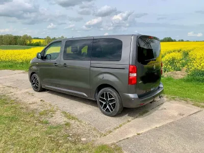 Gebraucht Peugeot Traveller Active 150 PS (110 kW) 2018 Grau Van / Kleinbus
