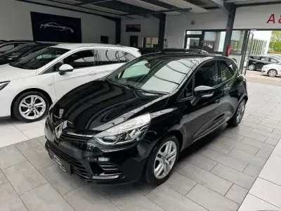 Gebraucht Renault Clio IV Initiale Paris 73 PS (53 kW) 2017 Schwarz Limousine