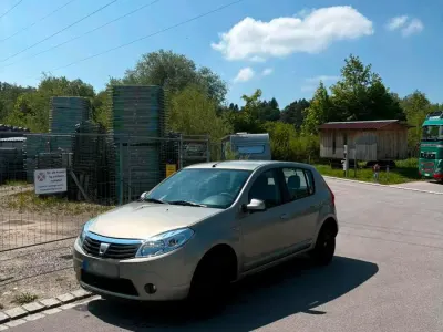 Gebraucht Dacia Sandero 75 PS (55 kW) 2011 Kleinwagen