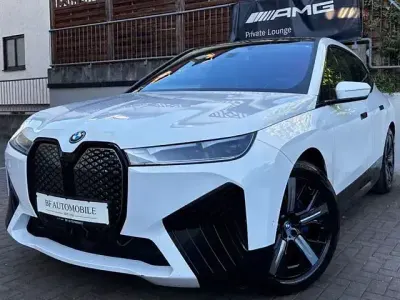 Gebraucht BMW iX M Sport 239 kW (326 PS) 2023 Weiß SUV