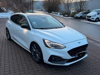 Gebraucht Ford Focus Performance Edition 280 PS (205 kW) 2021 Weiß Limousine