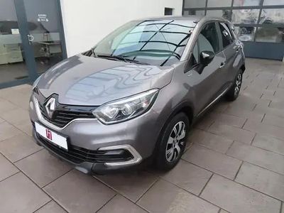 Usata Renault Captur LIMITED 90 CV (66 kW) 2019 Grigio SUV