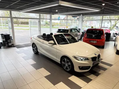 Używany BMW 220 Sport Line 184 KM (135 kW) 2016 Biały Kabriolet