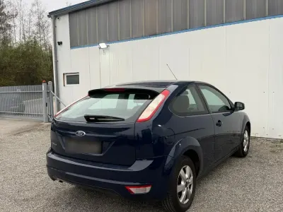 Brugt Ford Focus 102 HK (75 kW) 2010 Blå Coupe