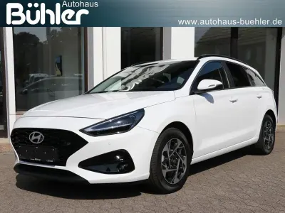 Neu Hyundai i30 Trend 97 PS (71 kW) 2025 Atlas white uni Kombi