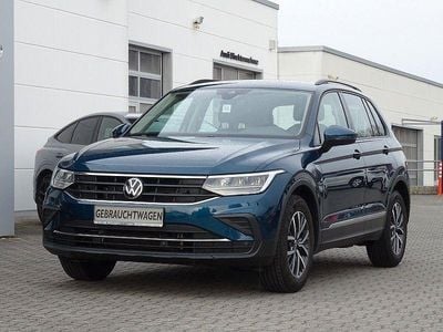 Gebraucht VW Tiguan Life 150 PS (110 kW) 2023 Blau SUV